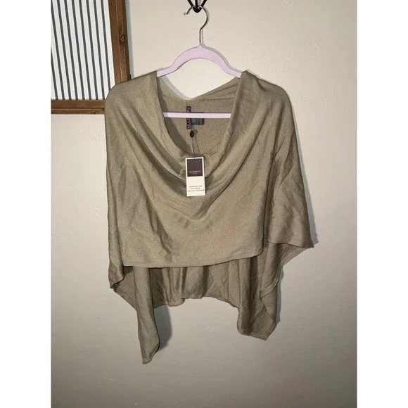 Alashan Cashmere Pistachio Green Cotton Cashmere Blend Topper Poncho - Picture 2 of 7